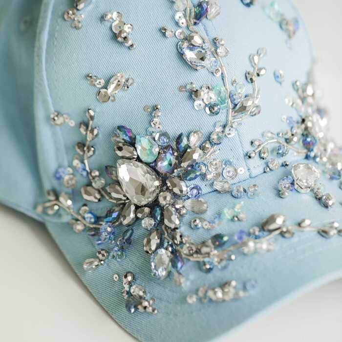 Кепка с вышивкой