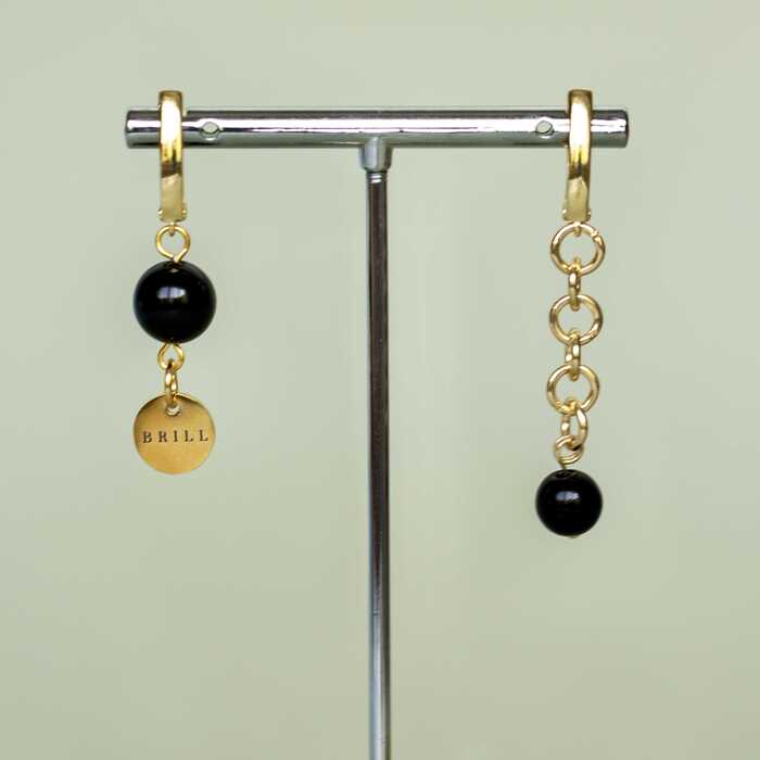 Агатум в золоте