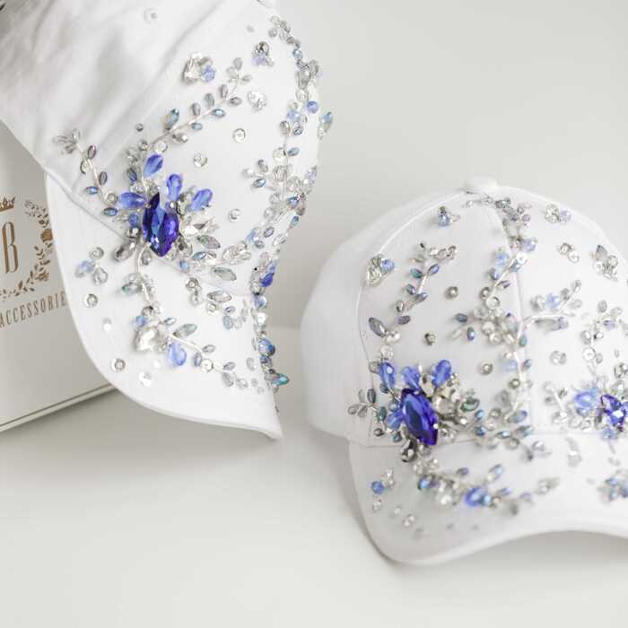 Кепка с вышивкой