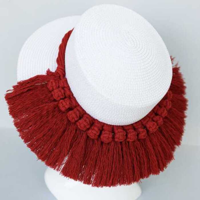 АЛЫЕ ПАРУСА