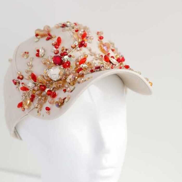 Кепка с вышивкой