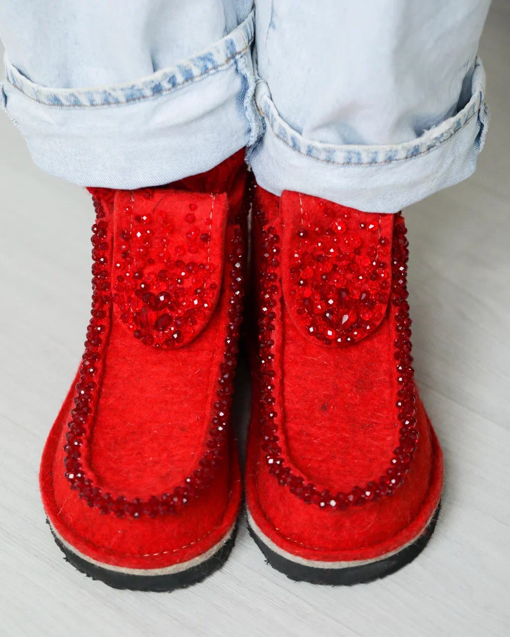 ВАЛЕШИ® С ВЫШИВКОЙ