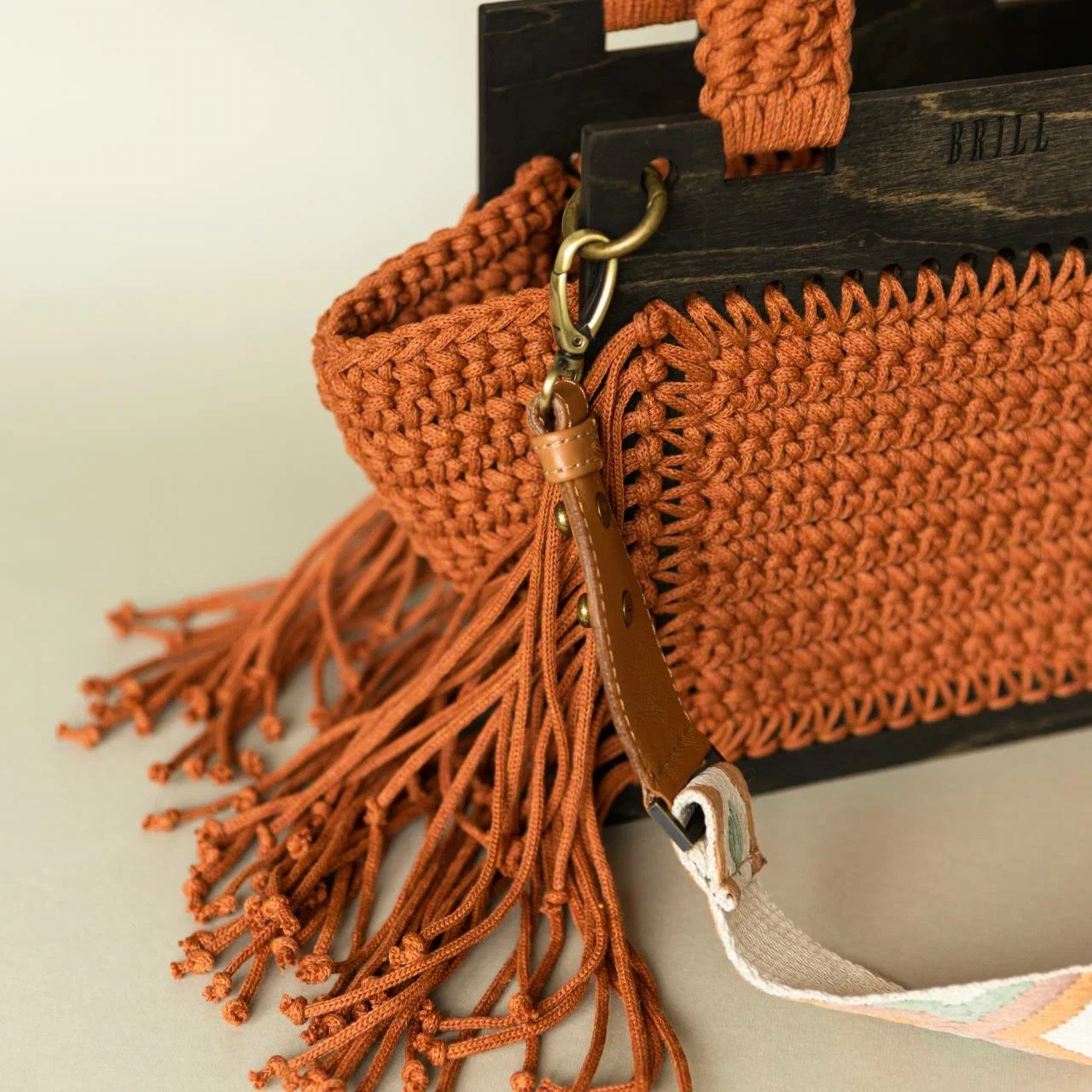 БЭГГИ с бахромой