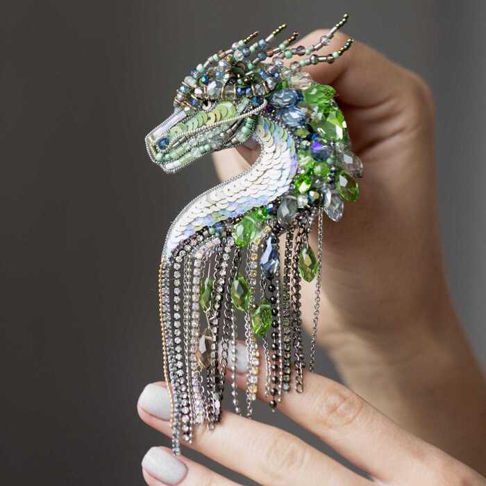 Дракон в зелёном цвете