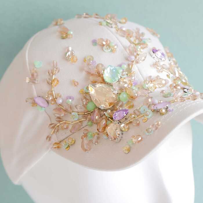 Кепка с вышивкой