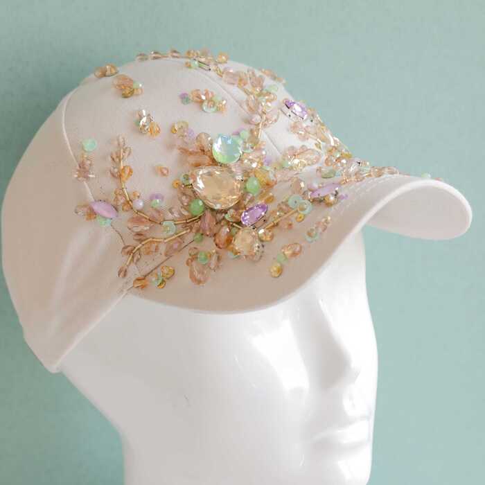 Кепка с вышивкой