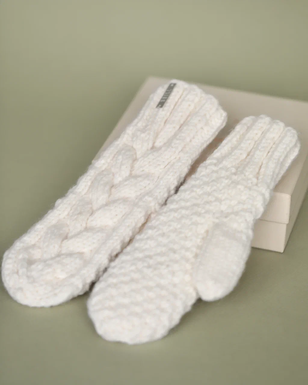 Варежки детские без расшивки 