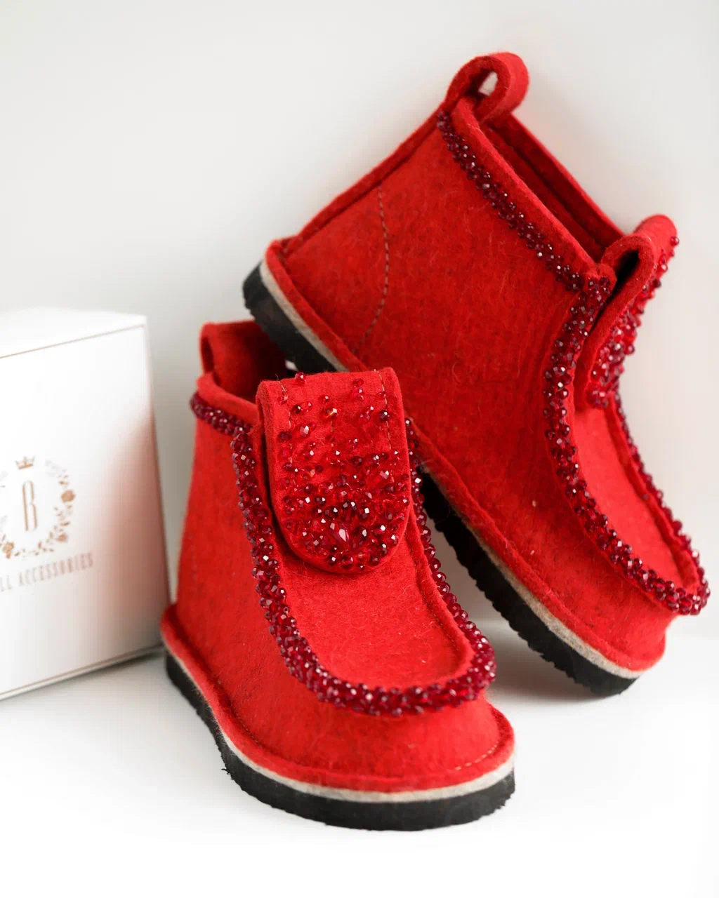 ВАЛЕШИ® С ВЫШИВКОЙ