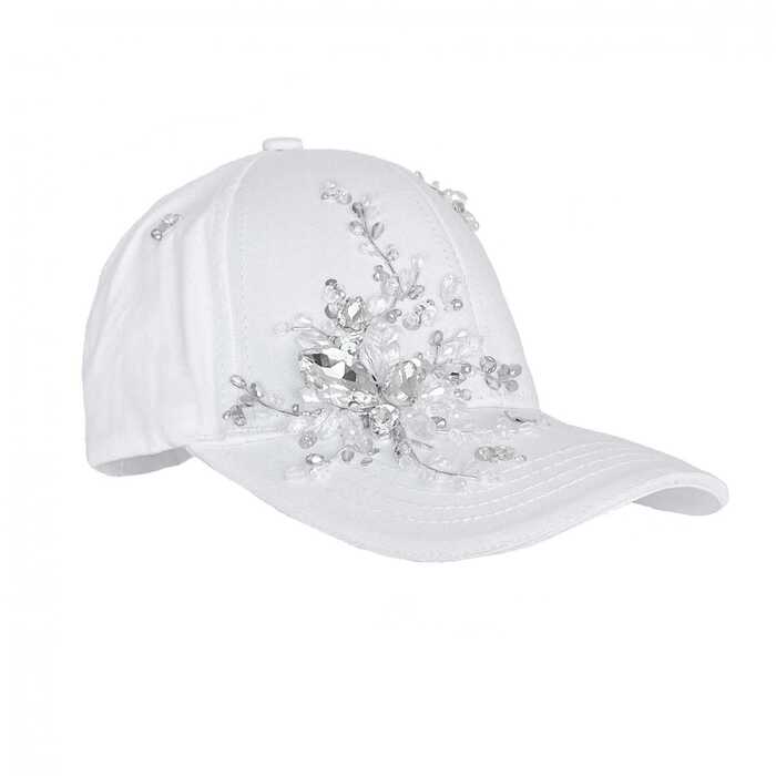 Кепка с вышивкой minimal