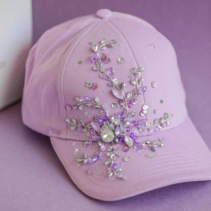 Кепка с вышивкой