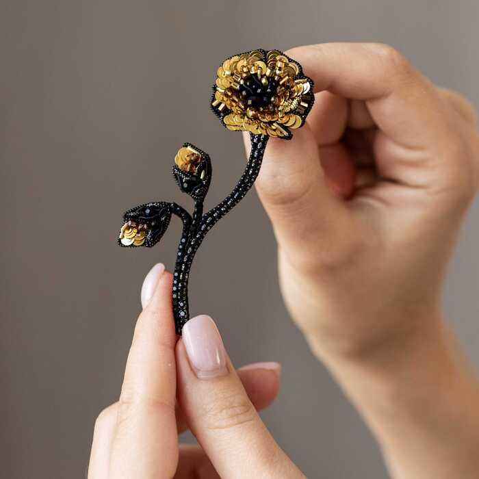 Маковая веточка