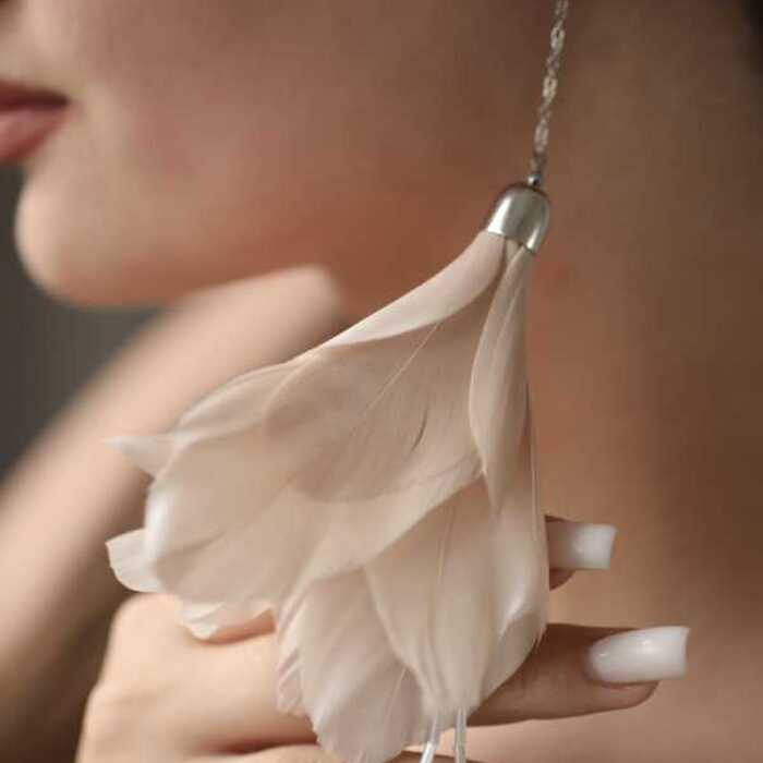 Лилит на цепочках