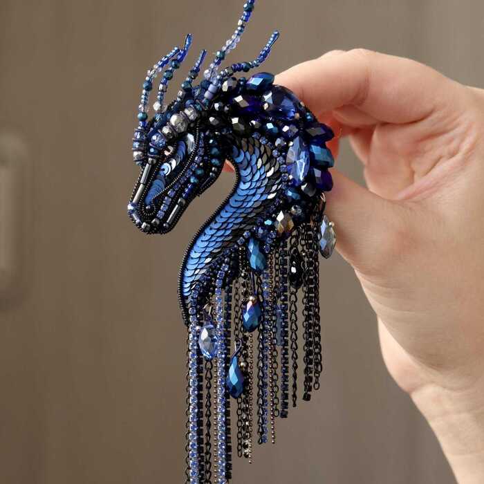 Дракон в синем цвете