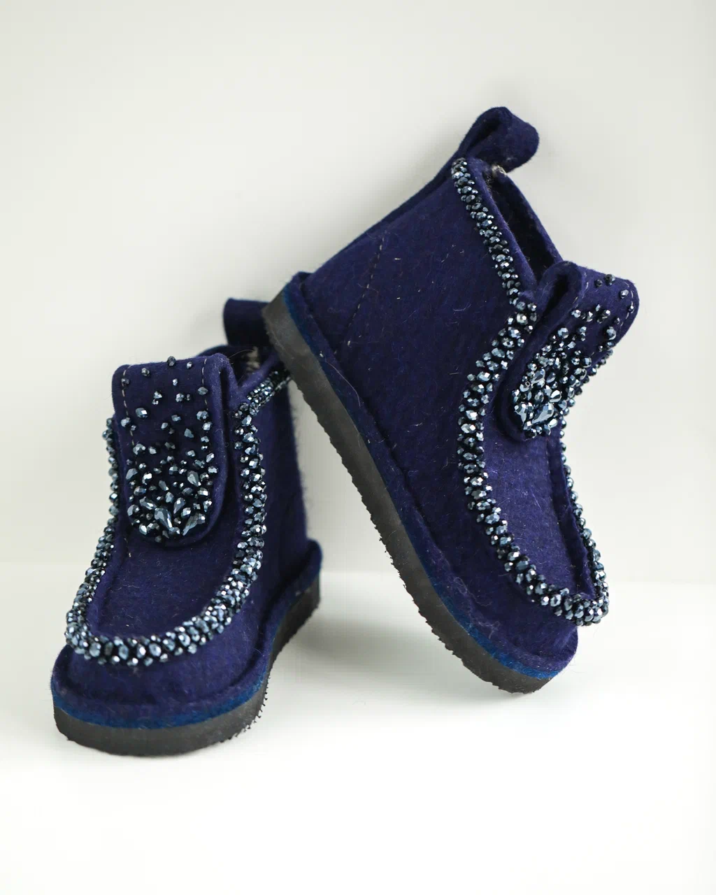 ВАЛЕШИ® С ВЫШИВКОЙ