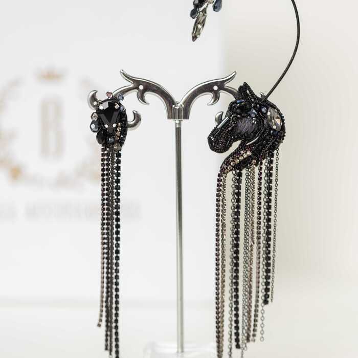 Каффы конь Мустанг