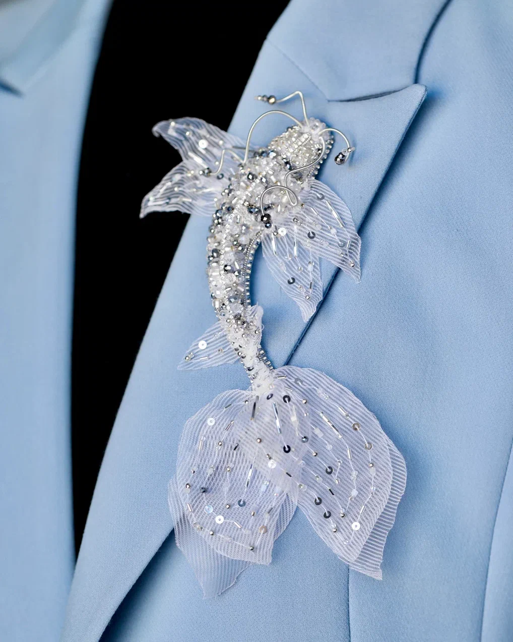 Сомик в белом цвете 