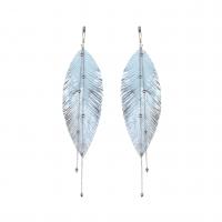 Цвет: Серебряно-голубой